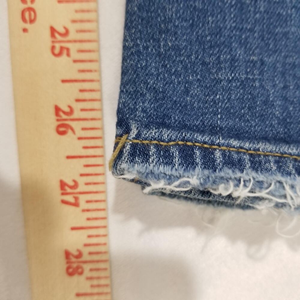 GAP Jeans Womens Size 29 Mid Rise Best Girlfriend Ankle Crop Medium Wash Classic - Picture 9 of 10